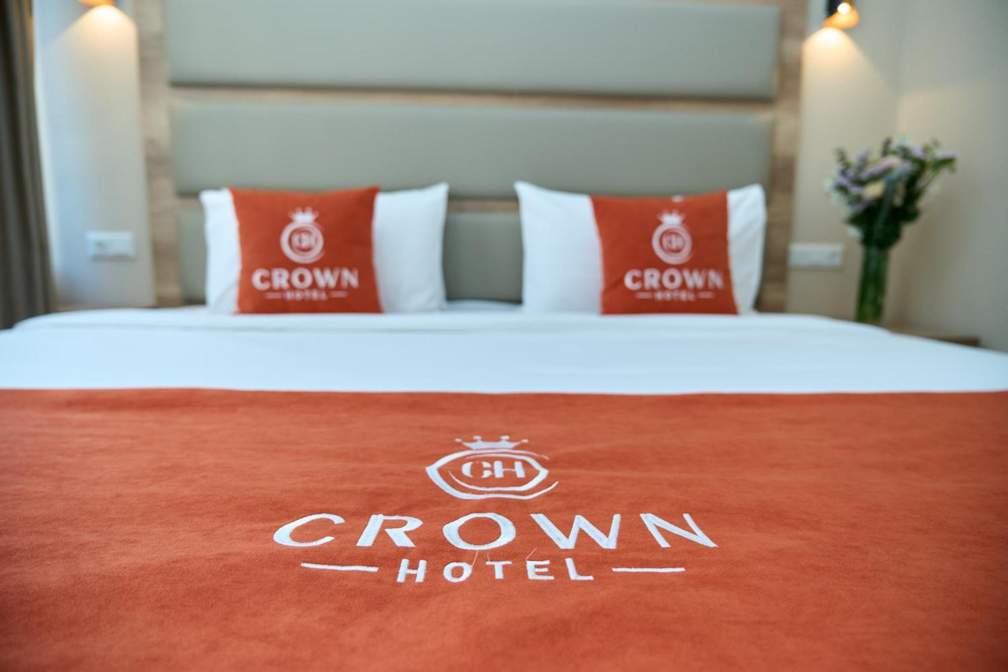 Crown Hotel Bishkek Exterior foto